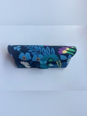 Vera Bradley floral print glasses case